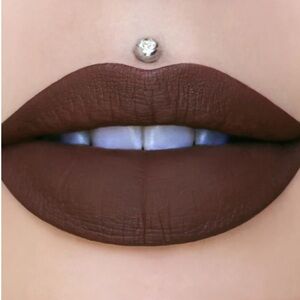 Dominatrix - Liquid Velour Lipstick - Jeffree Star Cosmetics